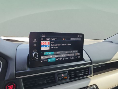 Used 2025 Honda Pilot EX-L image 17