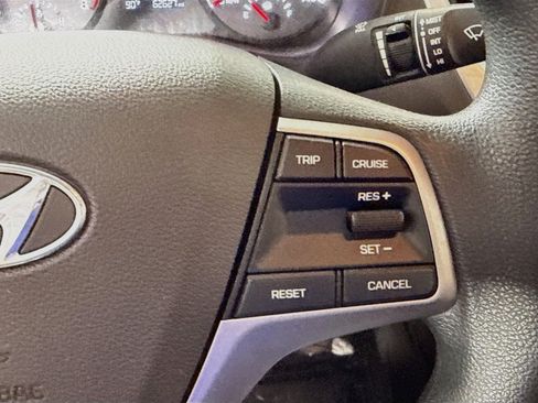 Used 2019 Hyundai Accent SE FWD image 15