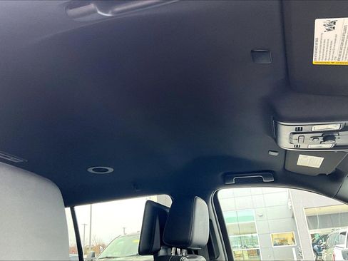 Used 2024 Chevrolet Tahoe Z71 w/ Z71 Off-Road Package image 18