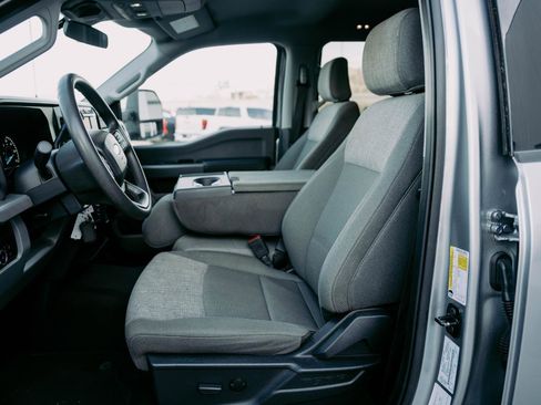 Used 2024 Ford F350 XLT image 10