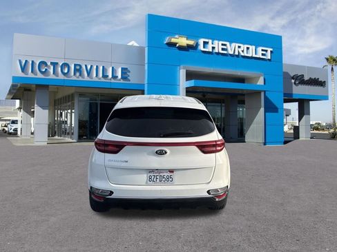 Used 2020 Kia Sportage LX image 4