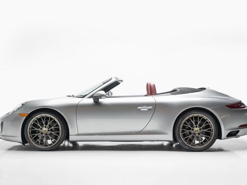 Used 2019 Porsche 911 Carrera image 11