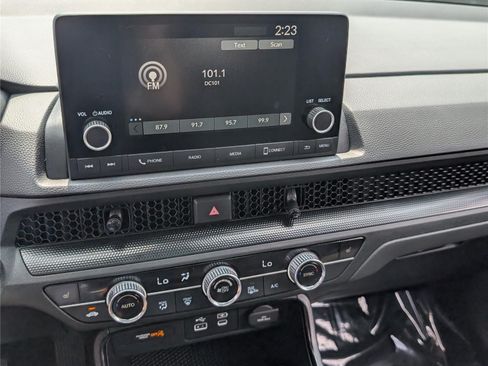Used 2025 Honda CR-V Sport image 29