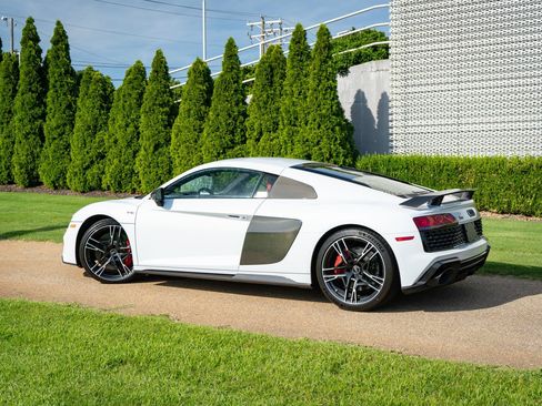 Certified 2023 Audi R8 V10 performance AWD/4WD image 8