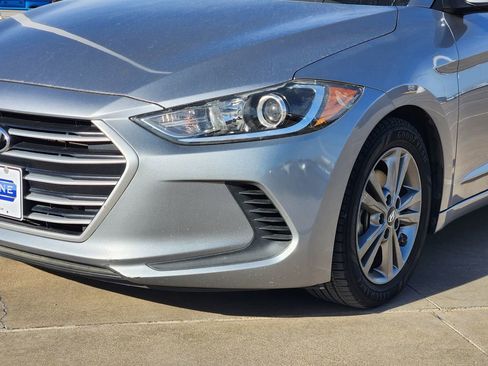 Used 2017 Hyundai Elantra SE image 8