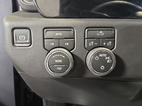 Used 2026 Chevrolet Silverado 1500 LT AWD/4WD image 26