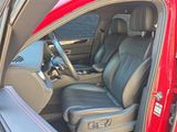 Used 2018 Bentley Bentayga image 5