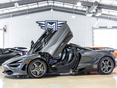 Used 2021 McLaren 720S Performance RWD image 1