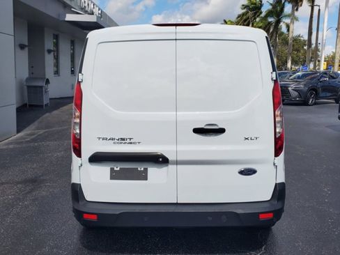 Used 2022 Ford Transit Connect XLT image 6