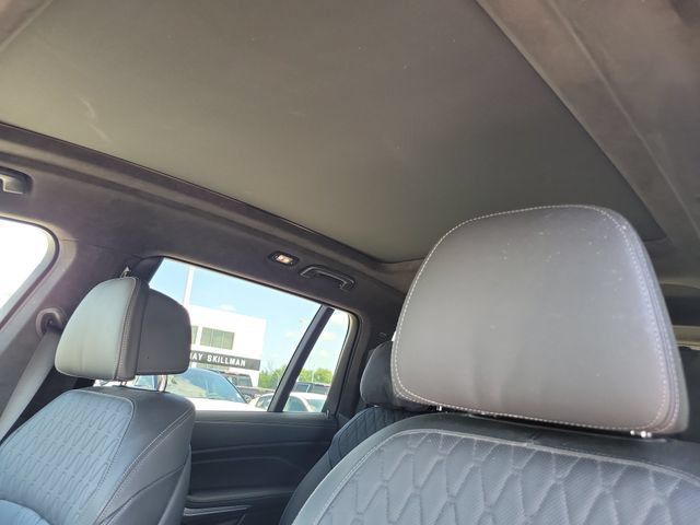 Used 2025 BMW X7 M60i AWD/4WD image 24
