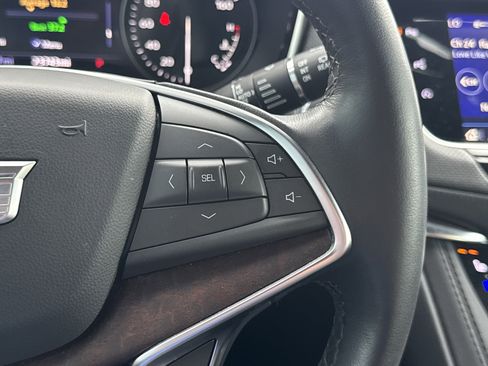 Used 2024 Cadillac XT5 Premium Luxury w/ Technology Package image 15