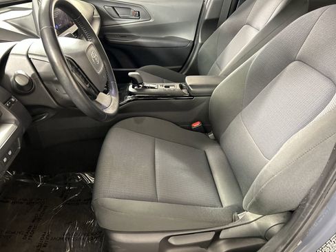 Used 2024 Toyota Prius LE image 20