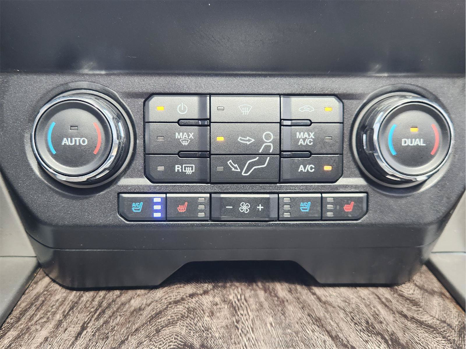 Used 2019 Ford F250 Lariat w/ Lariat Ultimate Package AWD/4WD image 19