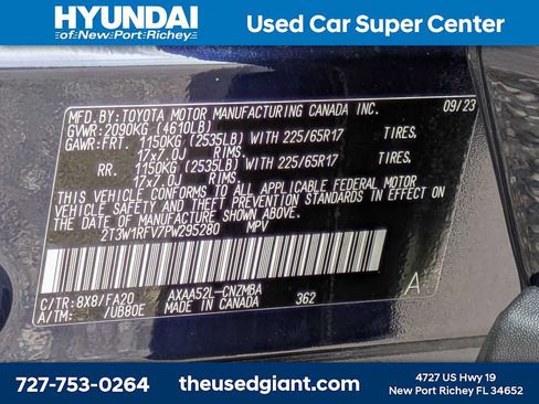 Used 2023 Toyota RAV4 XLE w/ Convenience Package FWD image 41