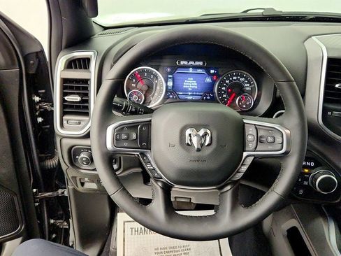 Used 2025 RAM 1500 Big Horn AWD/4WD image 13