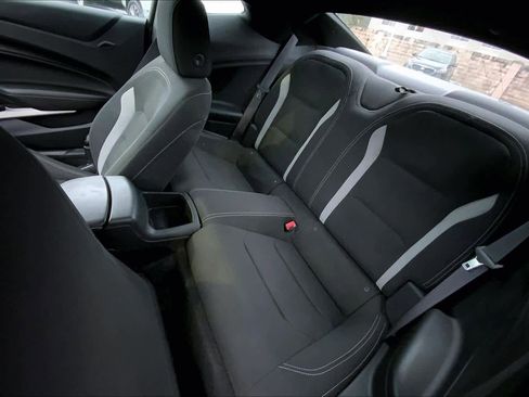 Used 2017 Chevrolet Camaro LT image 17