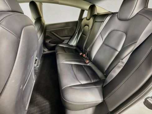 Used 2021 Tesla Model 3 Standard Range Plus RWD image 23
