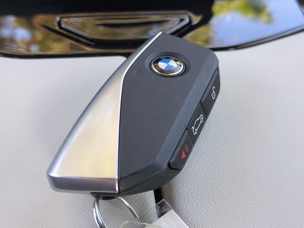 New 2026 BMW i5 eDrive40 w/ Premium Package AWD/4WD image 29