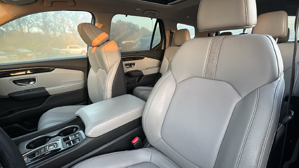 Used 2023 Honda Pilot Touring image 30