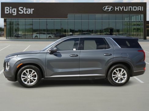 Used 2020 Hyundai Palisade SE FWD image 2