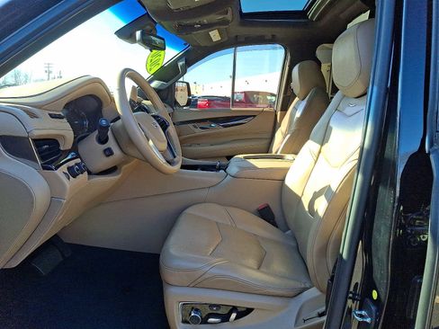 Used 2020 Cadillac Escalade Platinum image 15