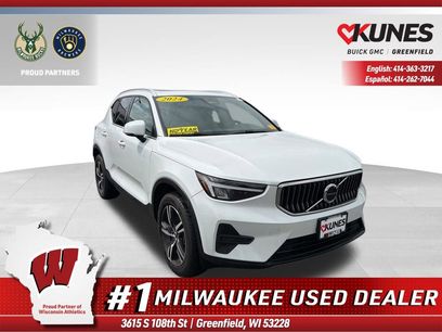 Used 2024 Volvo XC40 B5 Core