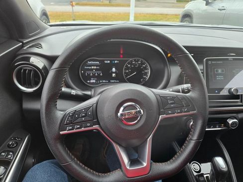 Used 2020 Nissan Kicks SR image 15