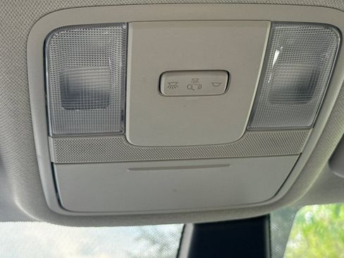 Used 2023 Kia Soul LX FWD image 23
