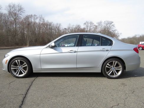 Used 2017 BMW 330i xDrive Sedan image 8