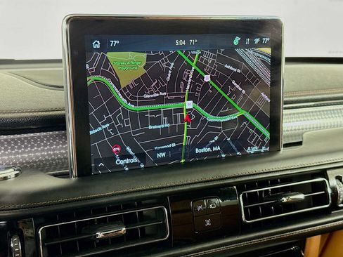 Used 2023 Lincoln Aviator Black Label w/ Dynamic Handling Package image 15