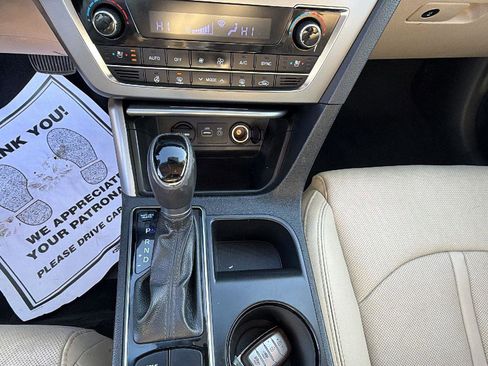Used 2016 Hyundai Sonata Limited w/ Option Group 04 image 13