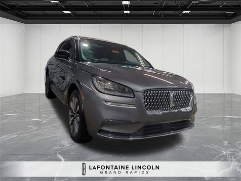 Used 2022 Lincoln Corsair Reserve w/ Equipment Group 201A image 7
