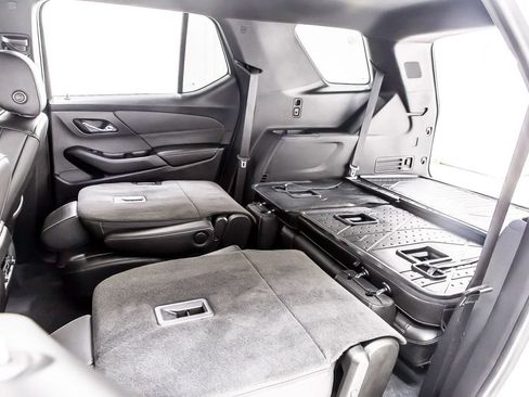 Used 2023 Chevrolet Traverse LT w/ LPO, Floor Liner Package AWD/4WD image 36