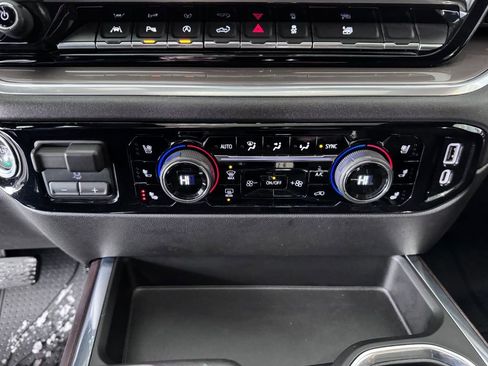 Certified 2022 Chevrolet Silverado 1500 High Country w/ High Country Premium Package image 21