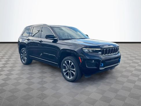 Used 2022 Jeep Grand Cherokee Overland AWD/4WD image 3