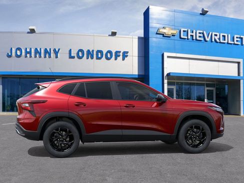 New 2026 Chevrolet Trax LT image 5