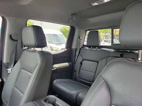 Used 2021 Chevrolet Silverado 1500 LTZ w/ Z71 Off-Road Package AWD/4WD image 22