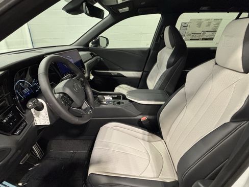 New 2026 Lexus TX 500h AWD image 29