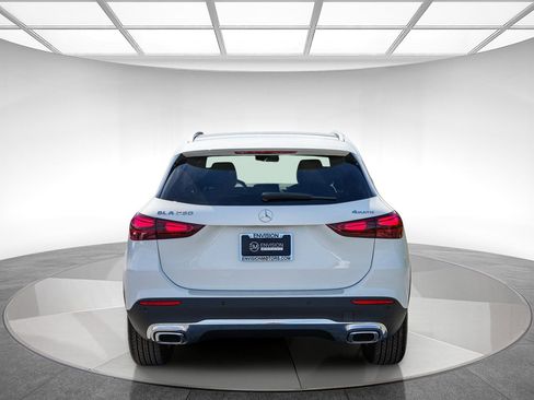 New 2026 Mercedes-Benz GLA 250 4MATIC image 3