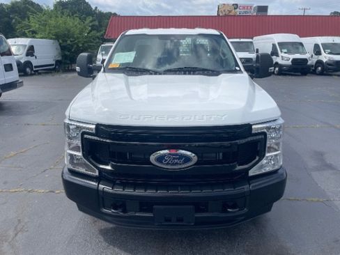 Used 2022 Ford F250 XL w/ Power Equipment Group RWD image 1