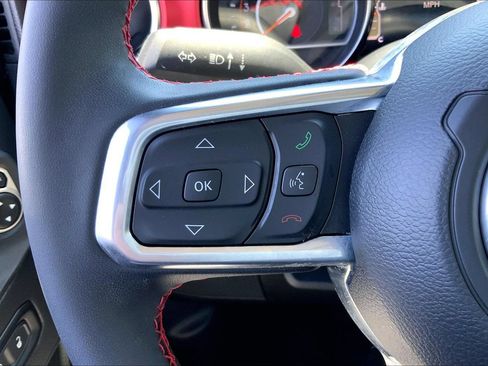 Used 2023 Jeep Wrangler Unlimited Rubicon w/ Cold Weather Group AWD/4WD image 19