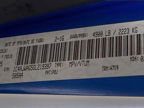 Used 2016 Jeep Wrangler Sport image 35