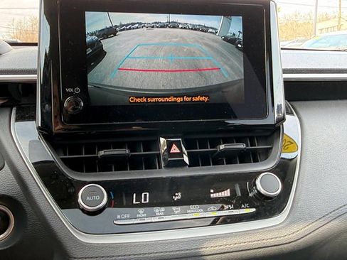 Certified 2023 Toyota Corolla Cross LE w/ Moonroof Package AWD/4WD image 25