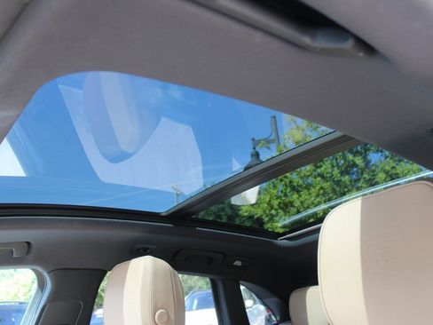 Used 2021 Porsche Macan image 59