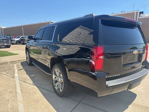 Used 2019 Chevrolet Suburban Premier AWD/4WD image 6