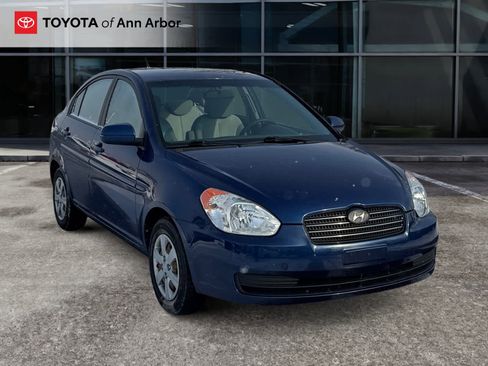 Used 2011 Hyundai Accent GLS w/ Premium Pkg 4 image 1