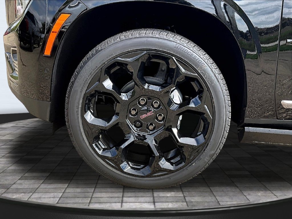 New 2026 GMC Yukon XL Denali Ultimate AWD/4WD image 13