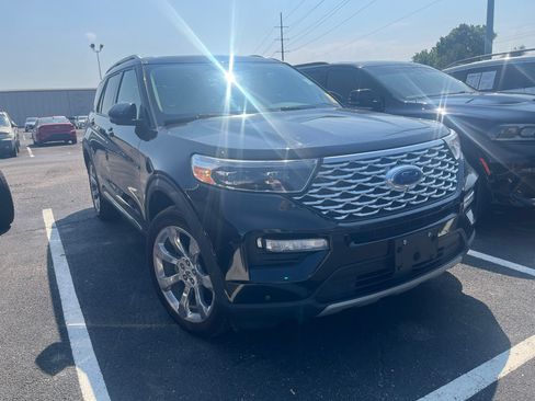 Used 2020 Ford Explorer Platinum w/ Premium Technology Package AWD/4WD image 5