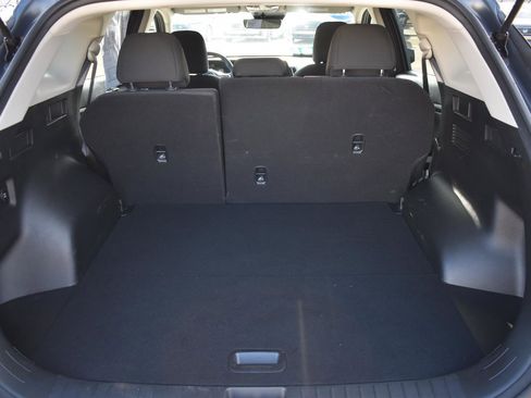 Used 2023 Kia Sportage LX image 17