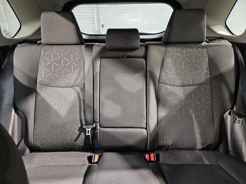 Used 2020 Toyota RAV4 XLE w/ Convenience Package image 13